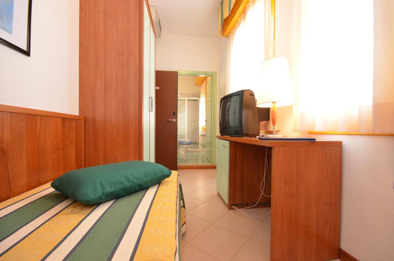 Luna Hotel
